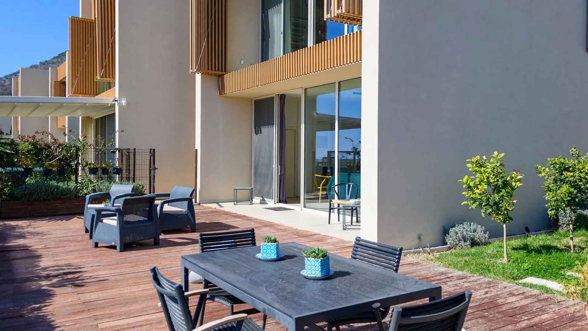 Aparthotel Miku Green Coast Paljasa