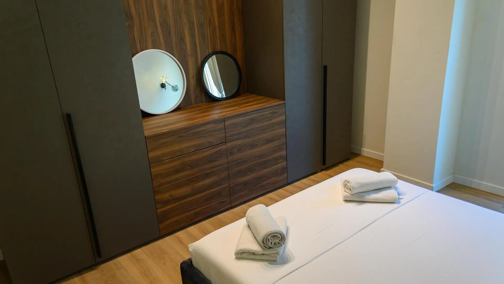 Miku Green Coast Paljasa Aparthotel