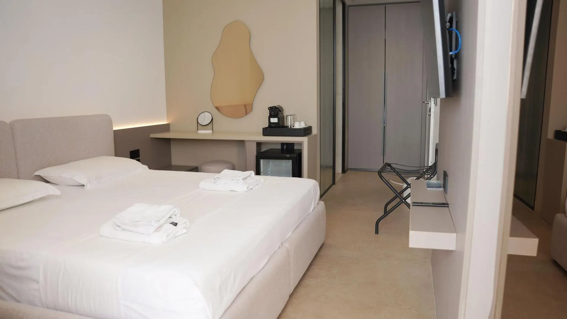 Miku Green Coast Palasë Lejlighedshotel